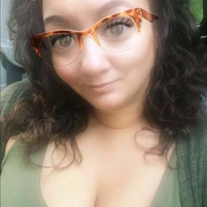 Meet your Posher, Kristin